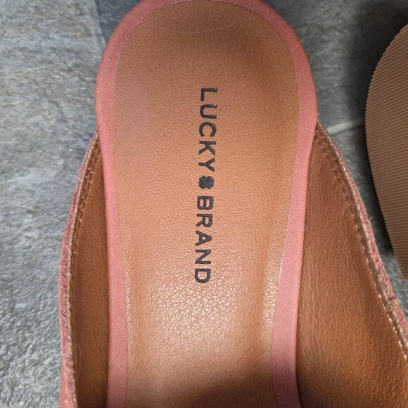 BRAND NEW NEVER WORN LUCKY BRAND MULES - Picture 3 of 4